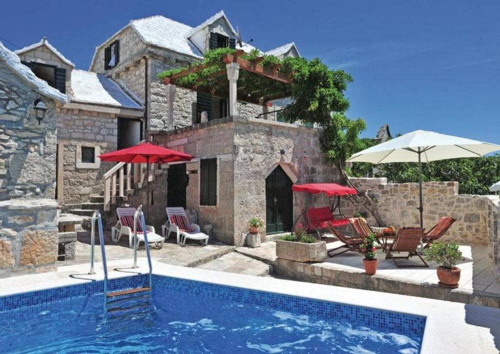Kuća za odmor Mari 1 - with pool:, Donji Humac - Otok Brač 