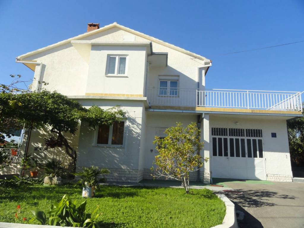 Apartmani Tomi - with large terrace (60m2):, Trogir - Rivijera Trogir 