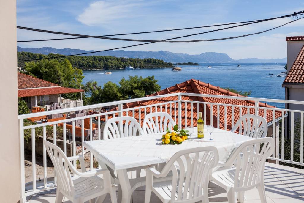 Otok Korčula  Lumbarda - Apartmani Dado - terrace with sea view: - Apartman 1