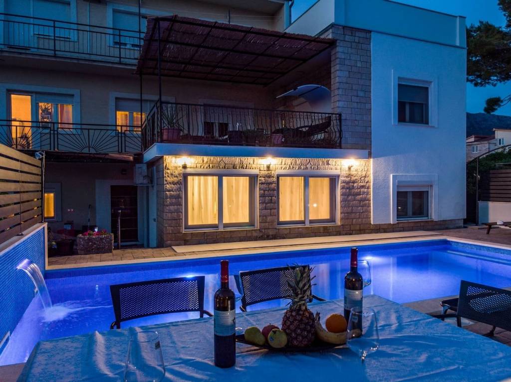 Apartmani Zdene - private pool:, Kaštel Lukšić - Rivijera Split 