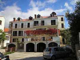 Apartmani Pansion Lovac ..