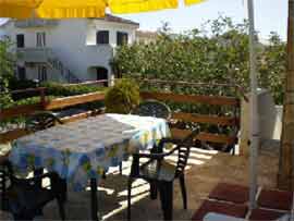 Pag Povljana - Apartman Szoba - Apartmani Petranovi� ..