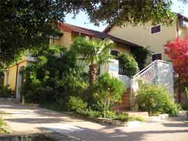 Biograd na Moru Sveti Filip i Jakov - Apartman Szoba - Apartmani Lucija i Cvita: Sz�ll�s le�r�sa ...