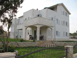 Apartmani Adriano-Mali san I. ..