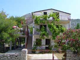  Starigrad Paklenica - Apartman Soba - Apartmani �itum ..