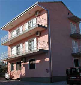  Crikvenica - Apartman Szoba - Apartmani Troskot: Sz�ll�s le�r�sa ...